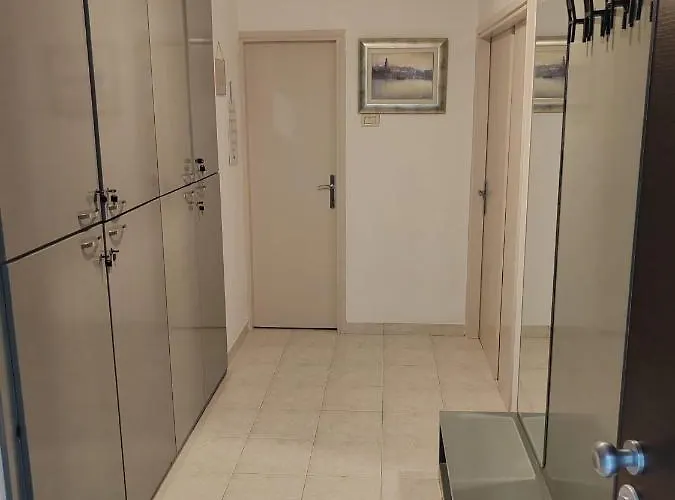 Sea Queen Apartment